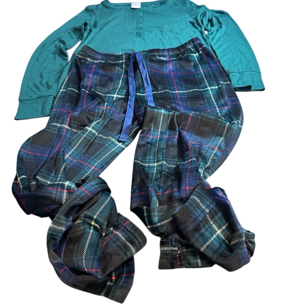 Stars Above women’s Pajama Set XS Green Navy Plaid Super Soft NWT 2-Piece